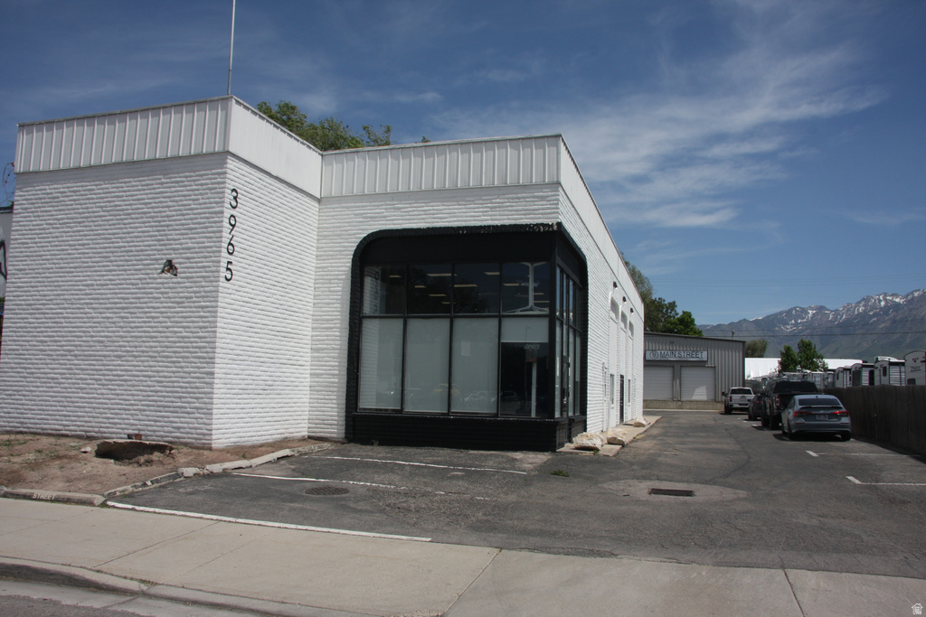 3965 S State St, Salt Lake City, UT 84107