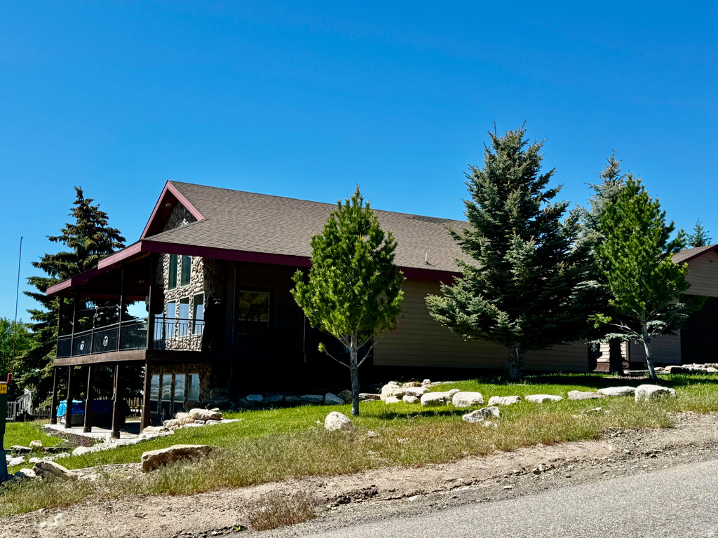 7 LAKE CIRCLE DR photo 2