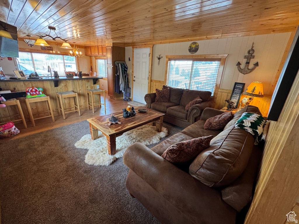 738 E VANESSA LN photo 5
