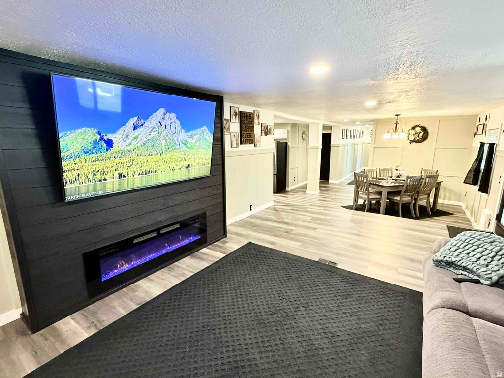 801 S DEES WAY photo 5