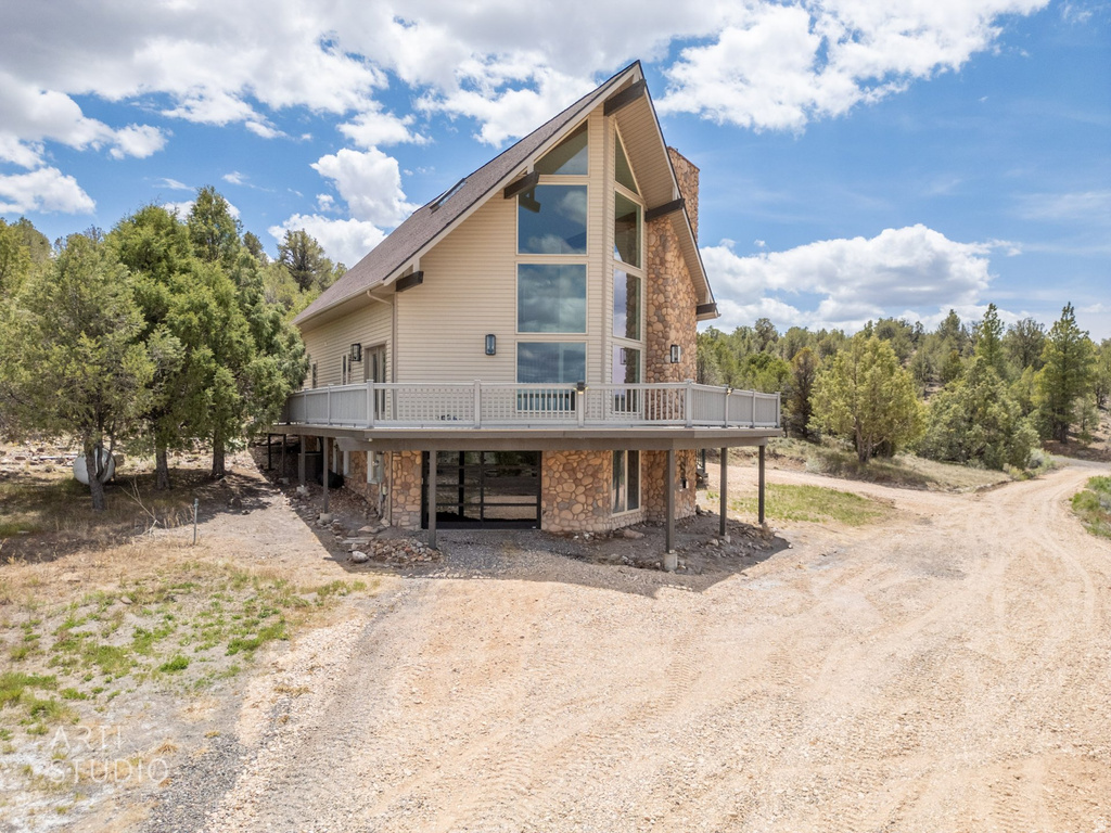 1790 E PAUNSAUGUNT CLIFFS DR photo 3