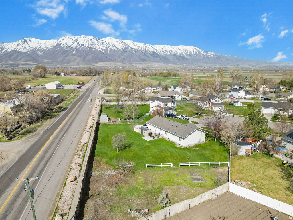 1055 W 325 N photo 4