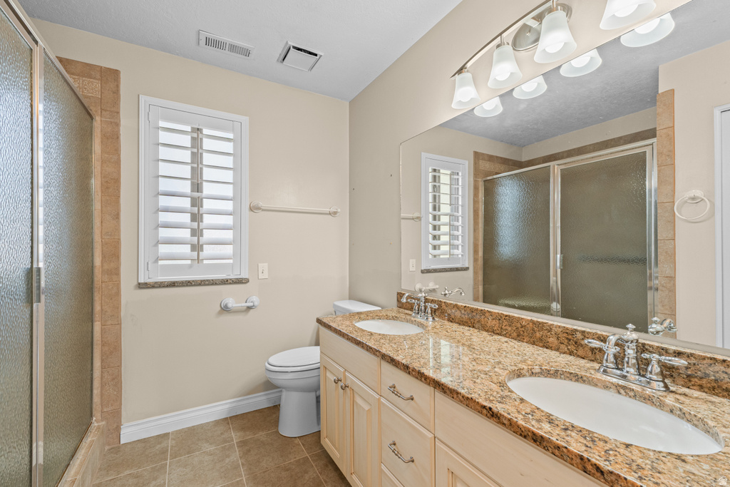 1647 W 1410 N photo 5