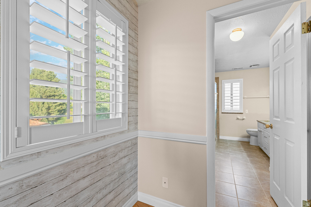 1647 W 1410 N photo 4