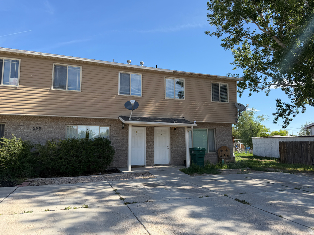 256 W 350 N photo 2