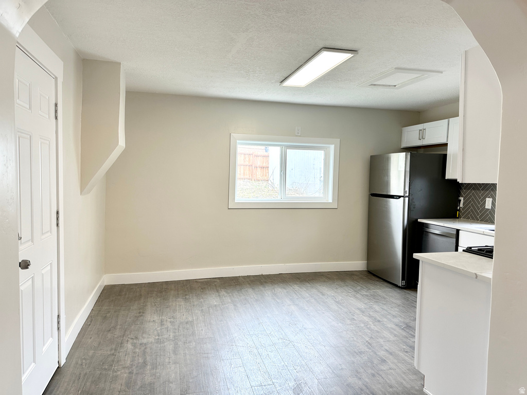 282 E VINE ST photo 5
