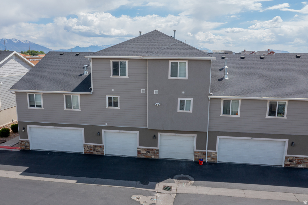 748 E 125 N photo 3