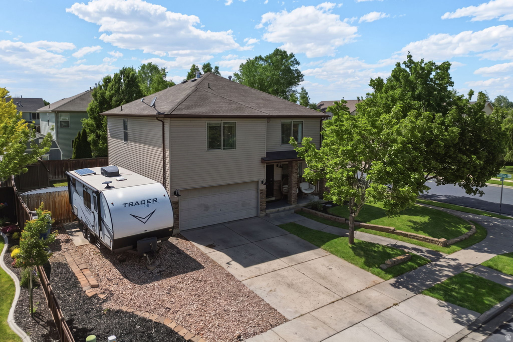 238 S 750 W photo 3