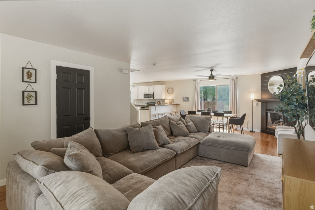 238 S 750 W photo 5