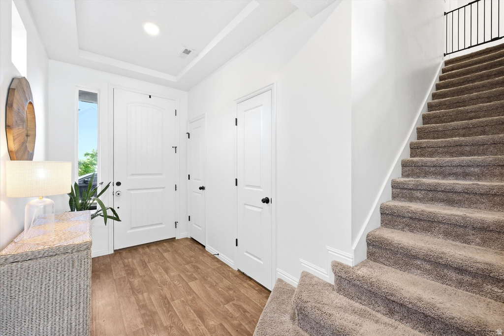 83 E POLARIS DR photo 3