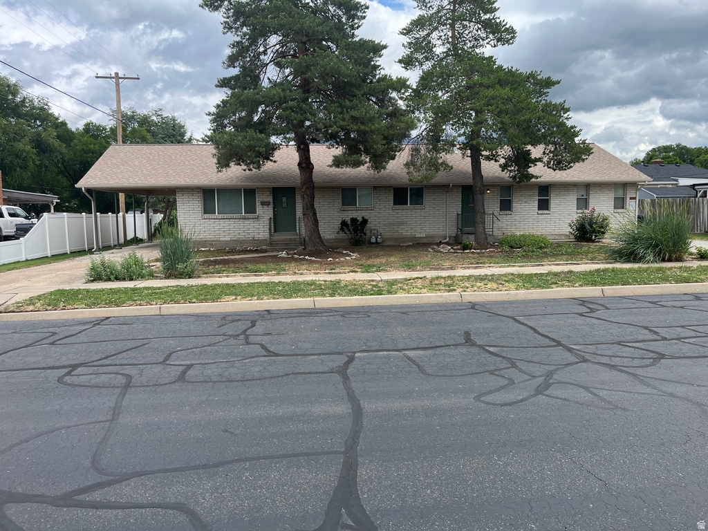 144 N 400 E photo 2