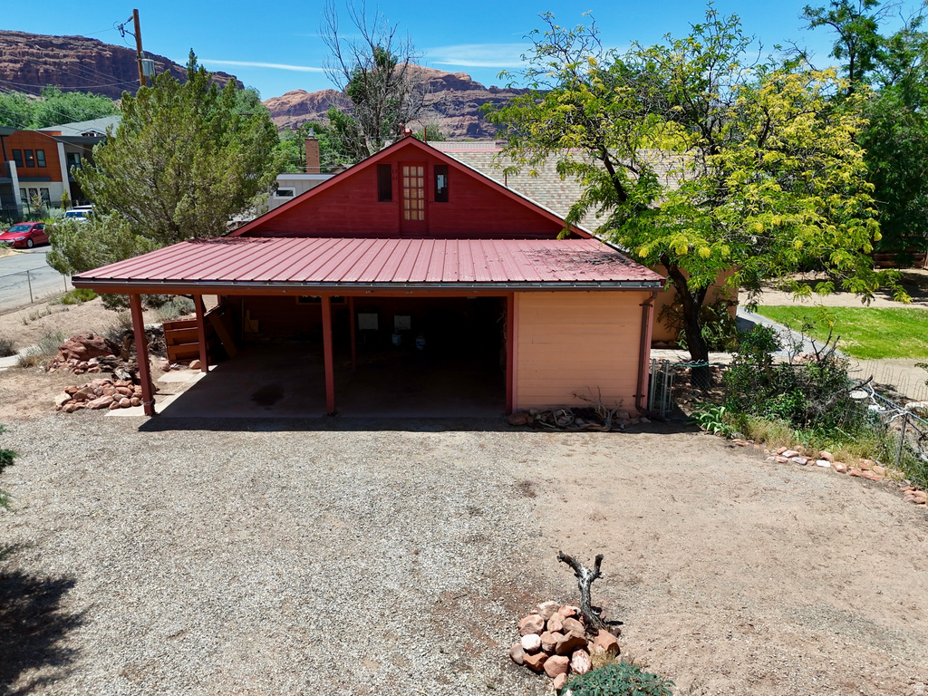 178 WALNUT LN photo 2