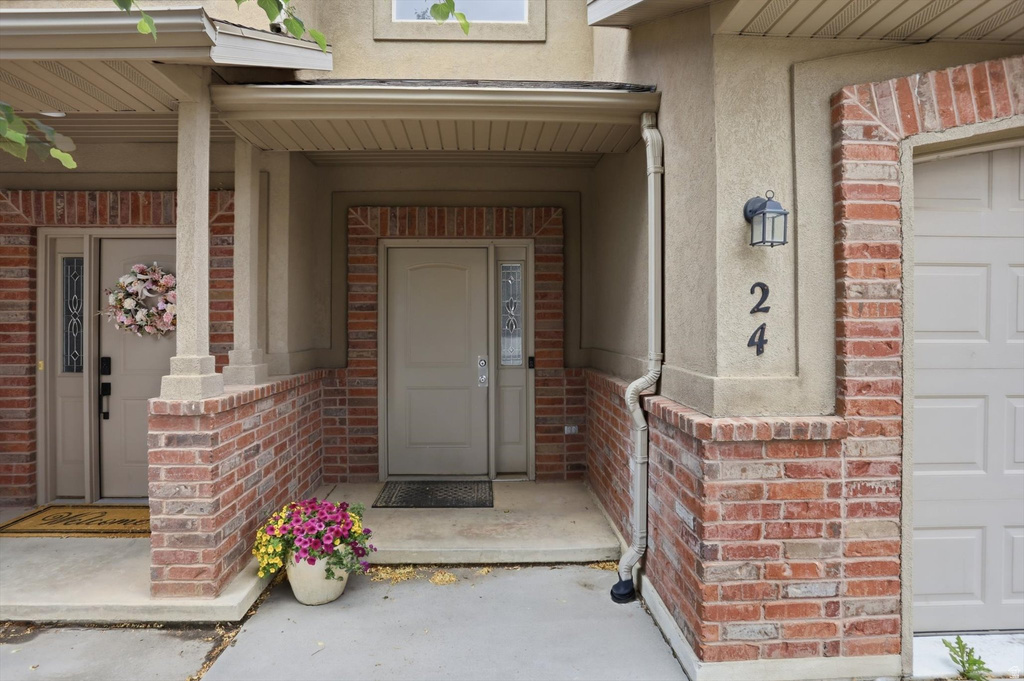 318 E 2275 N photo 3