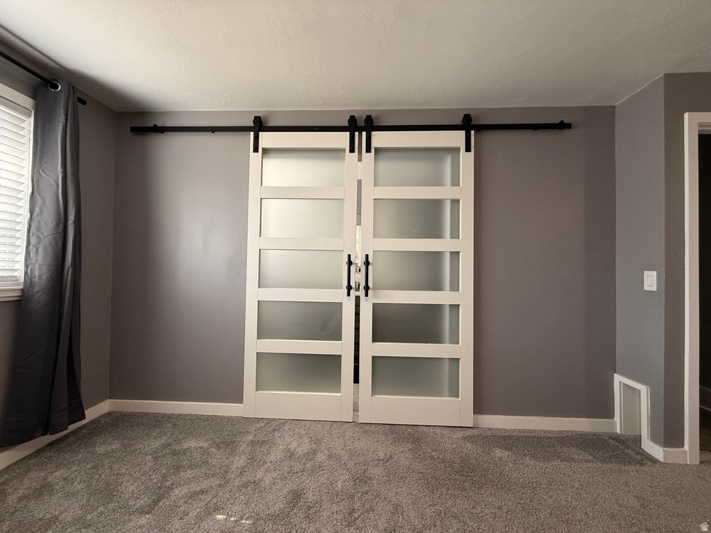680 E FAMILY CIR photo 5