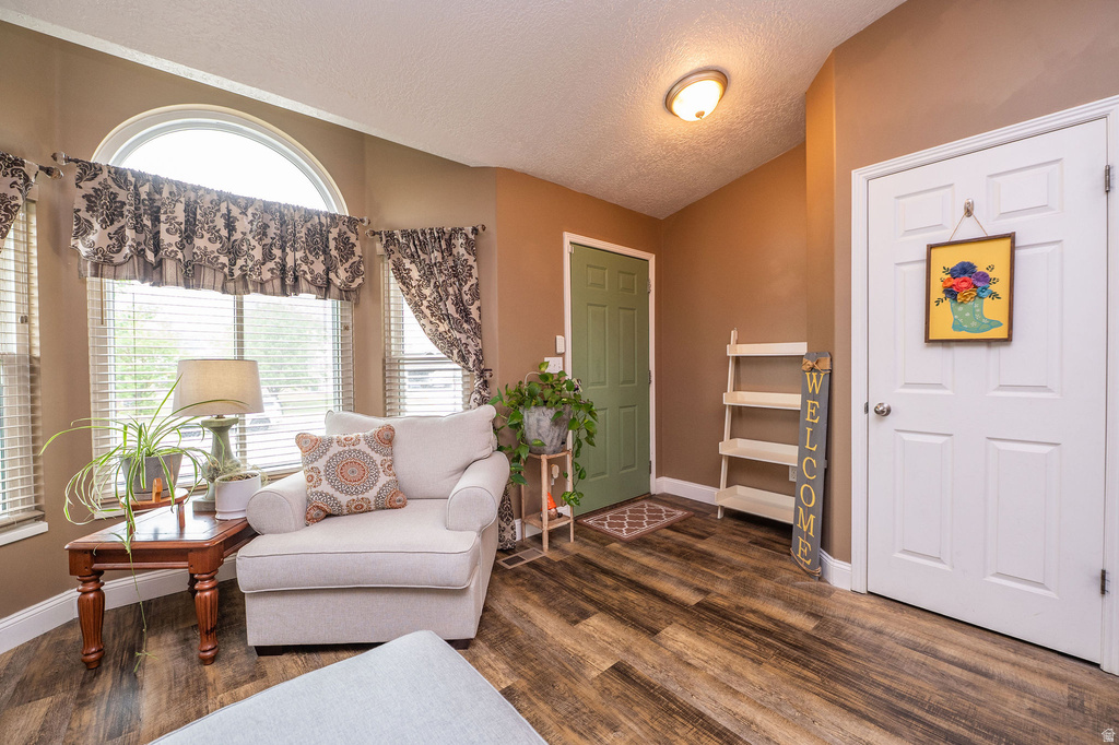 463 W 2125 N photo 3