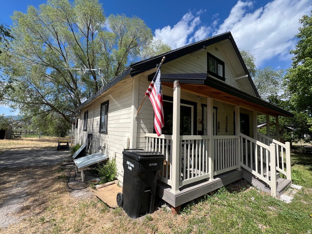 475 N BANNOCK photo 4