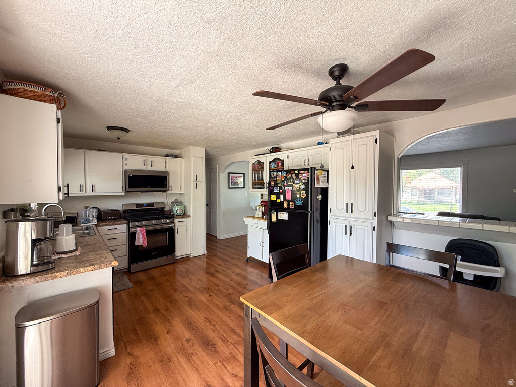 245 W 200 S photo 3