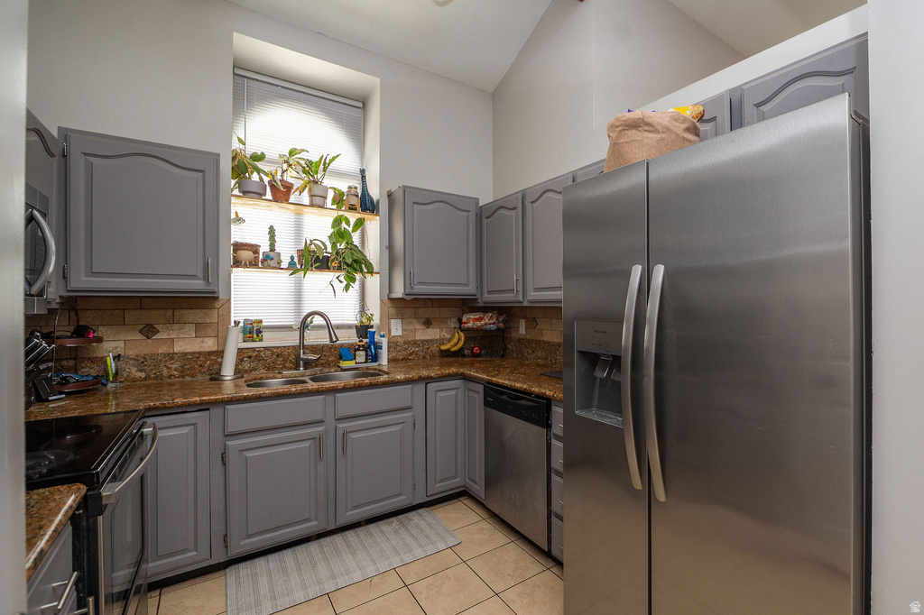 1012 N GRAMERCY AVE E photo 5