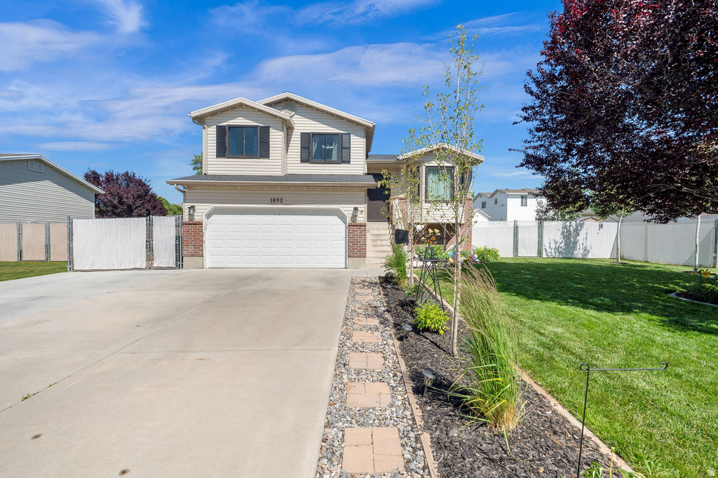1602 N 725 W photo 2