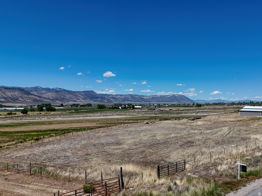 1601 S OLD LOWRY ROAD HWY