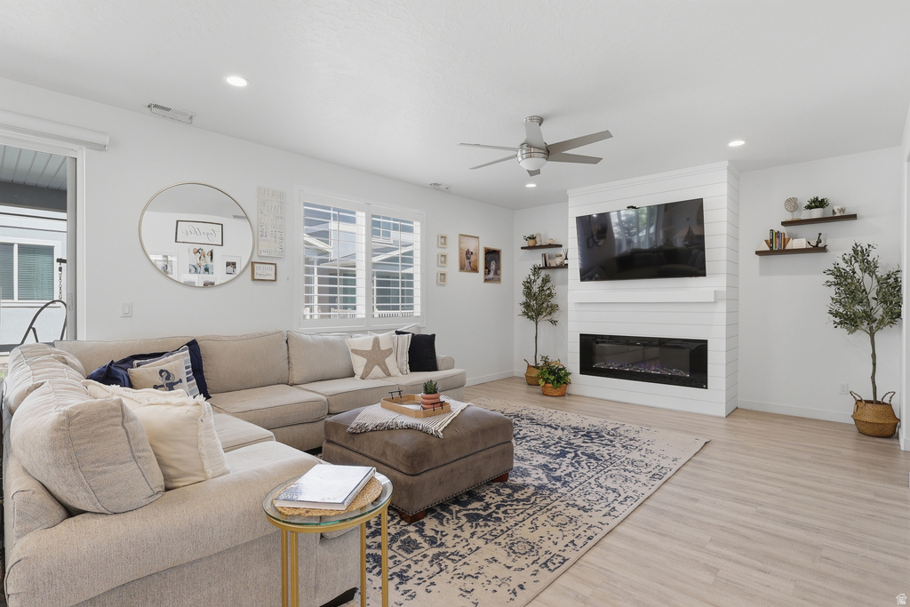 1442 W 220 N photo 4