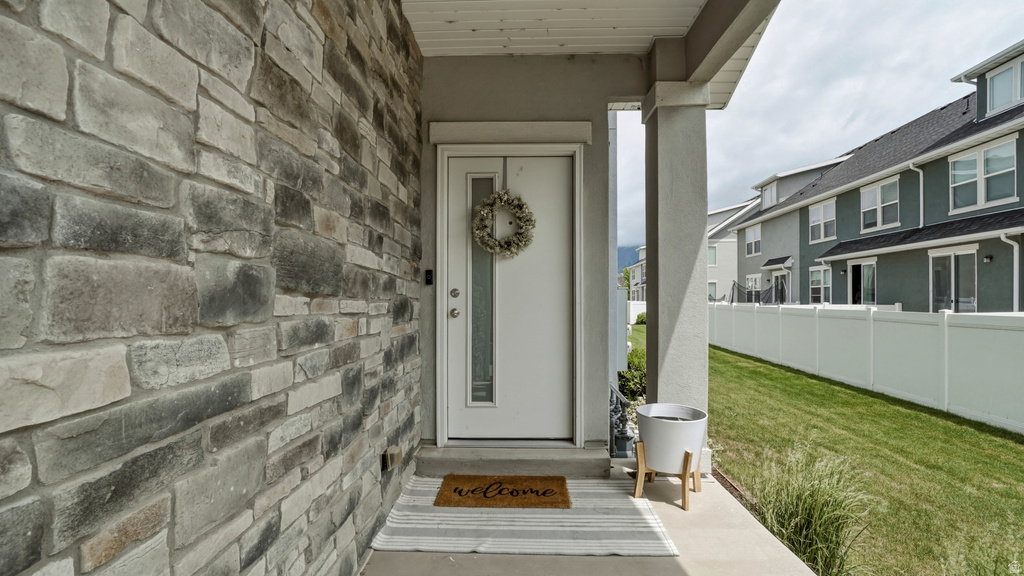 2454 W WYSTERIA DR photo 2