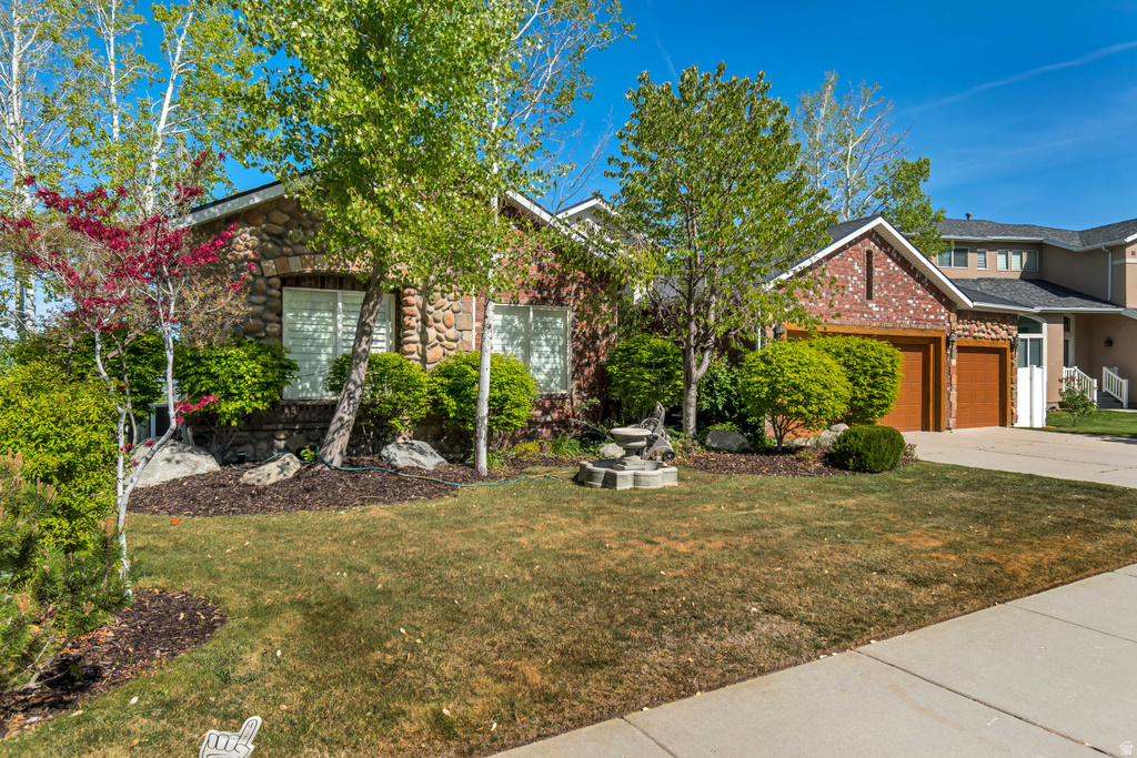 533 E JADE PARK S LN photo 2