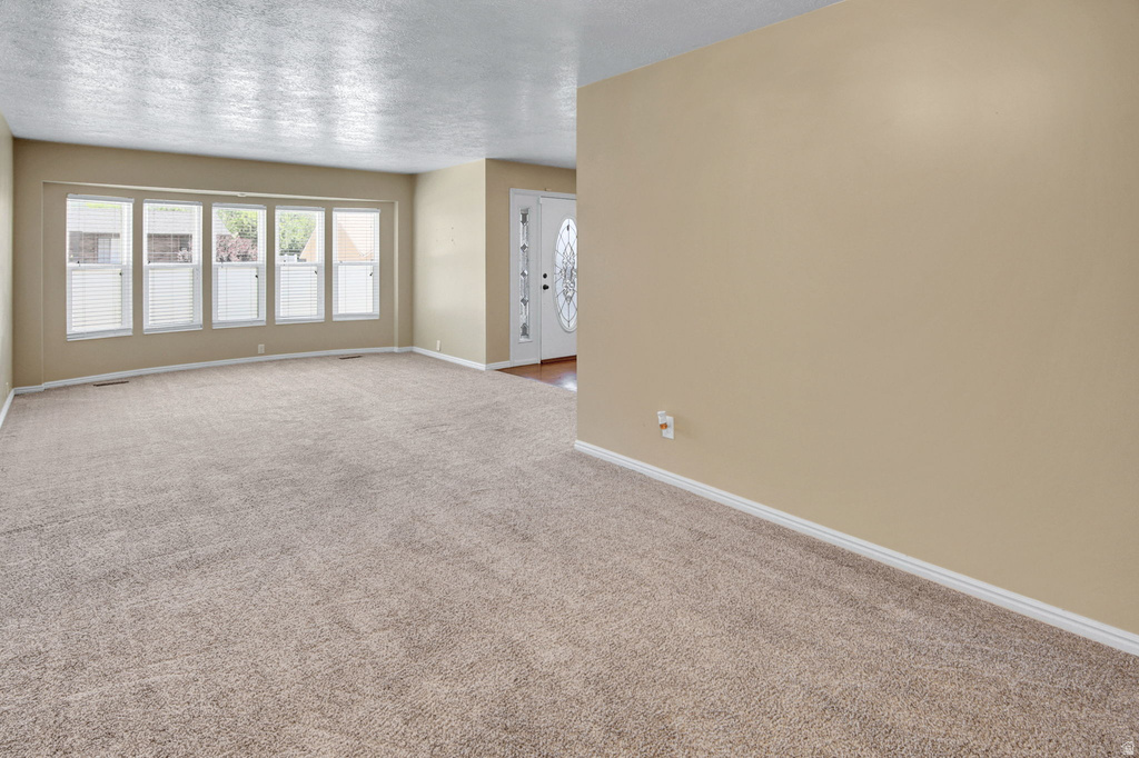 2561 E 2700 N photo 4