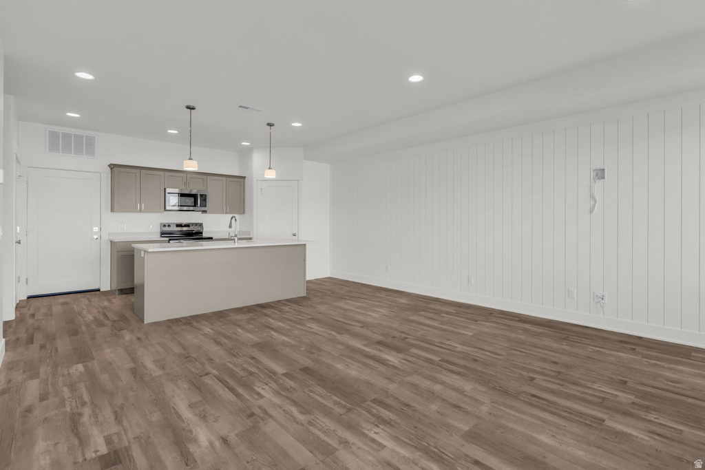 1701 W 2700 S photo 2