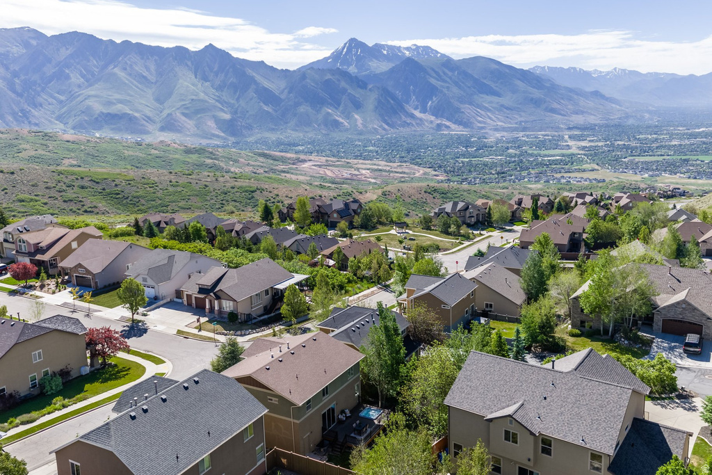Residential neighborhood with asphalt shingle roofs and varied exterior finishes