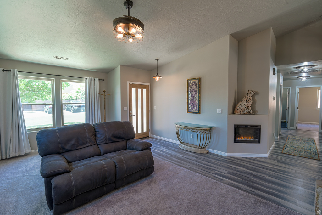 533 S 675 E photo 5