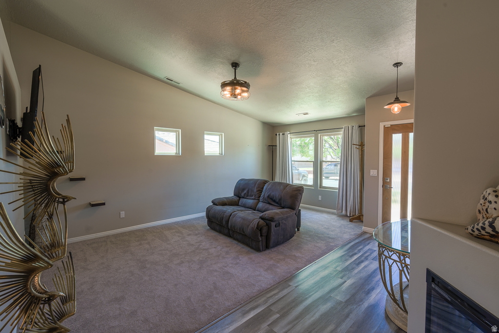 533 S 675 E photo 3