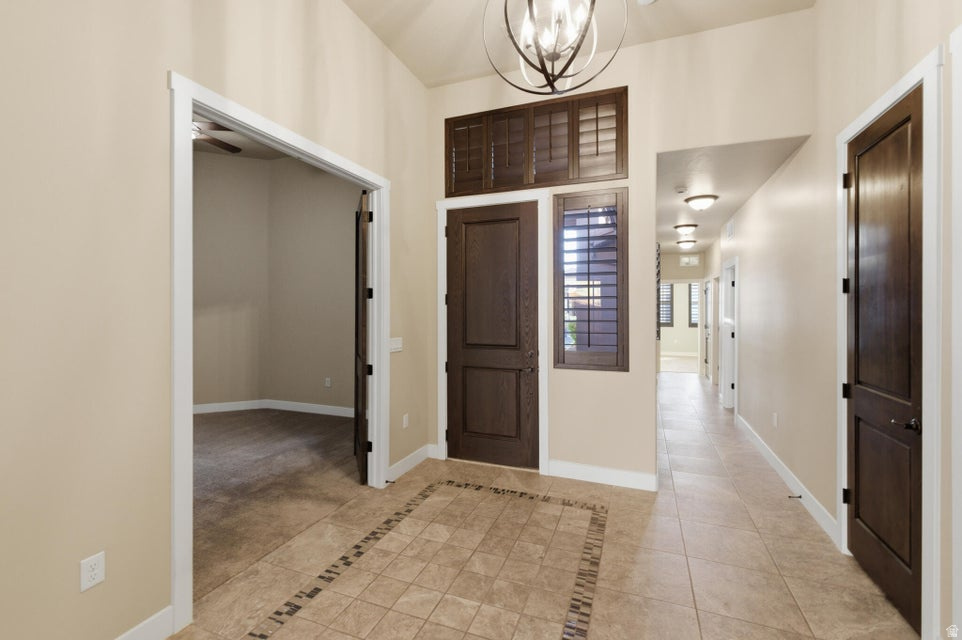 1084 N MONTANA LN photo 4