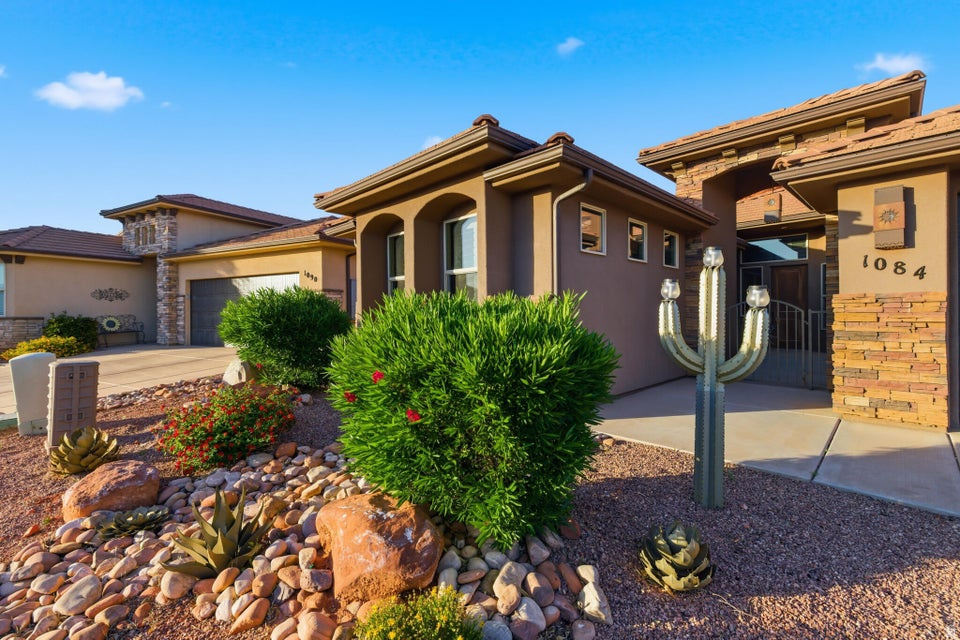 1084 N MONTANA LN photo 3