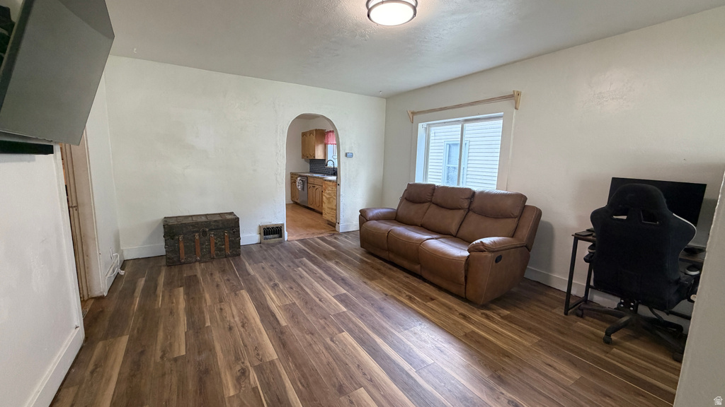 56 N 200 E photo 3