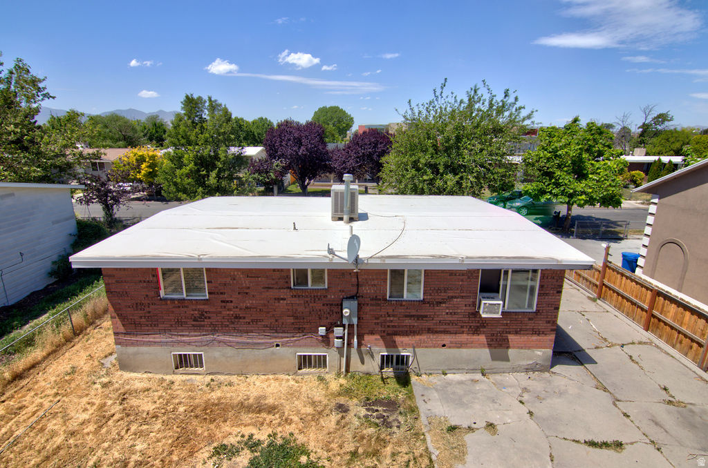 444 N MORTON DR photo 5