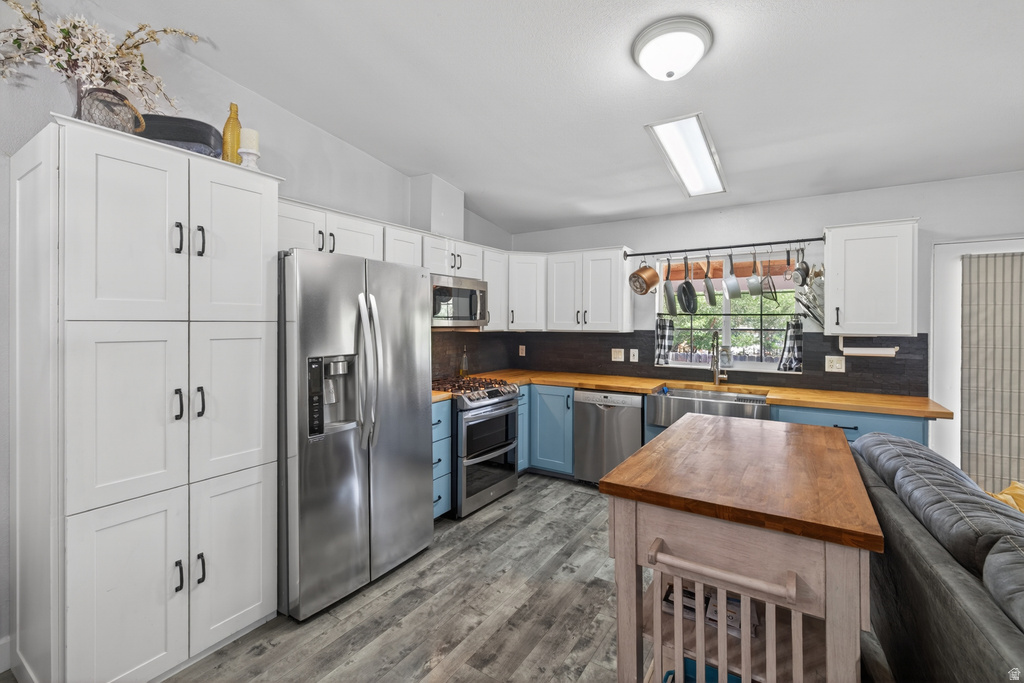 1106 LANCE AVE photo 4