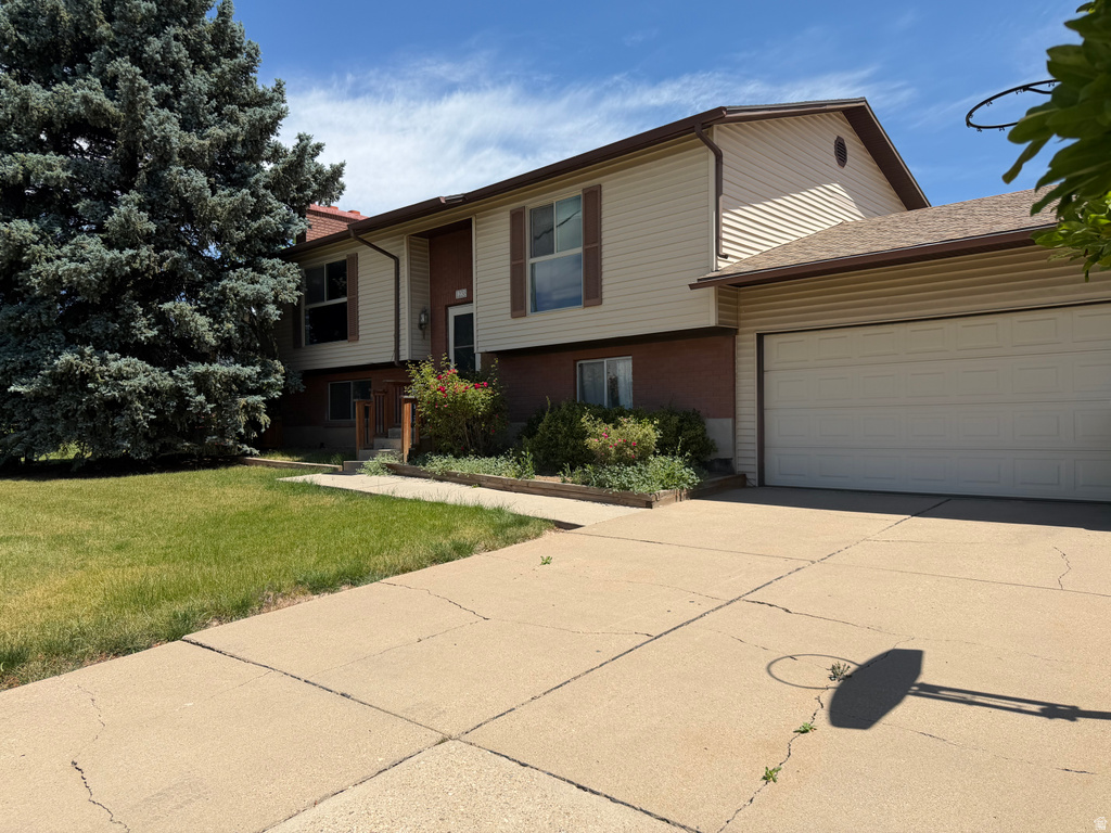 1238 CHERRYWOOD DR photo 2