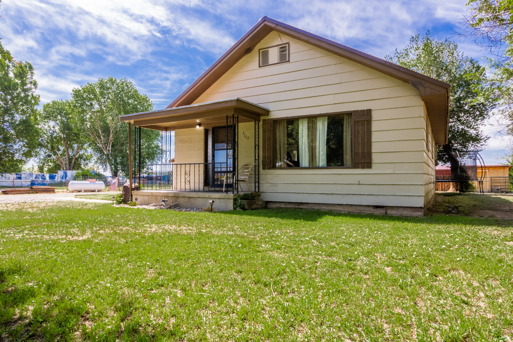 2702 E 1500 S photo 2
