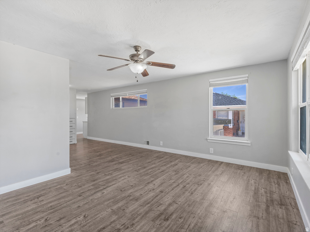 1057 DOXEY ST photo 3