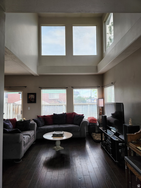 710 E SANDY POINT DR photo 3
