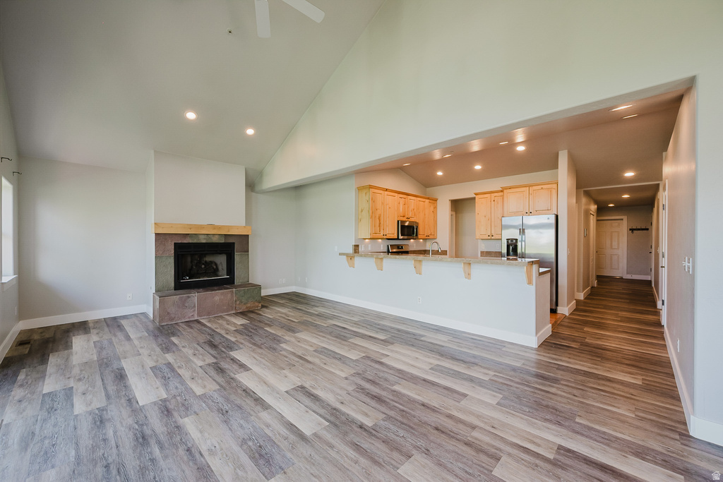 5135 COVE DR photo 3