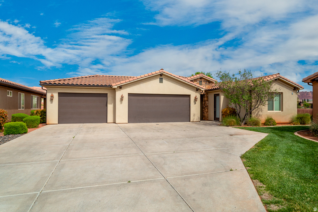3800 N PARADISE VILLAGE DR photo 3