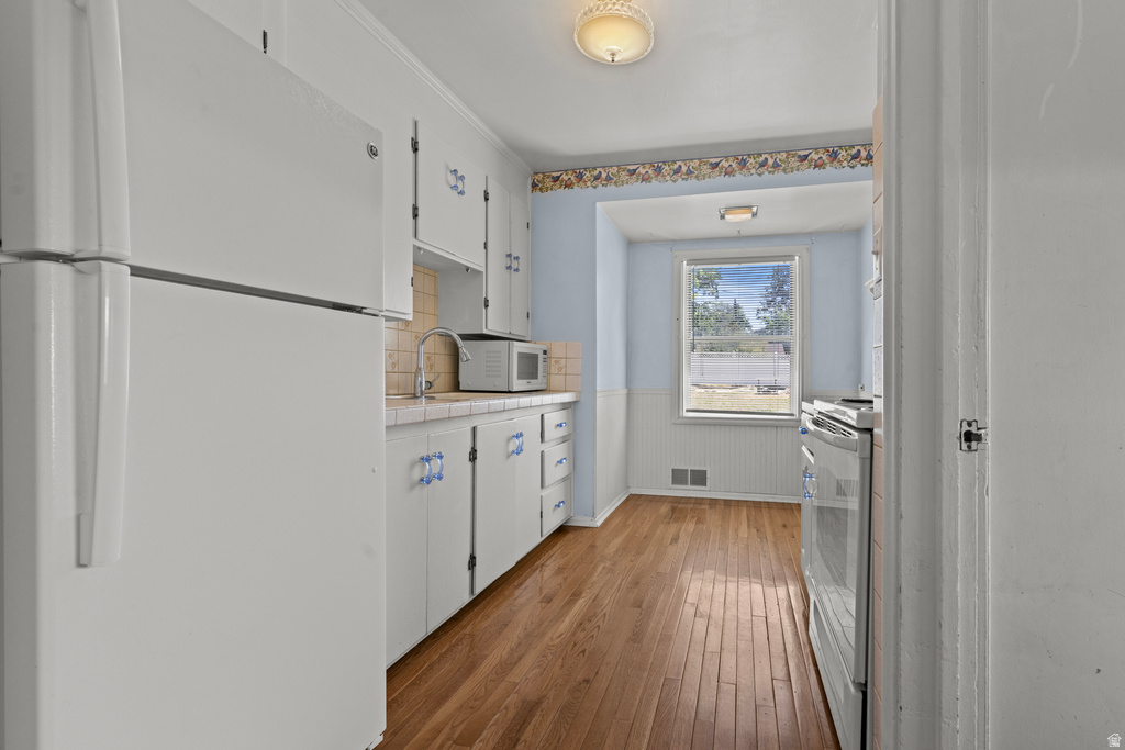 1571 E LAKE S ST photo 5