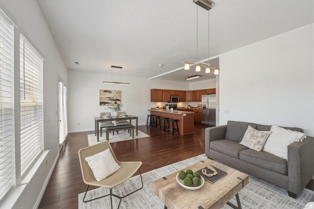 775 W CLUB OAKS S DR photo 4