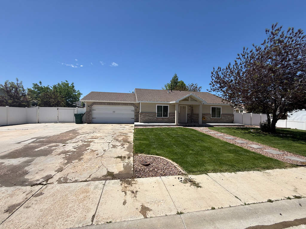 575 N 2300 W photo 2