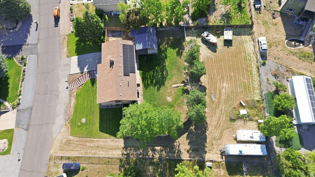 684 E BRIDGER photo 4