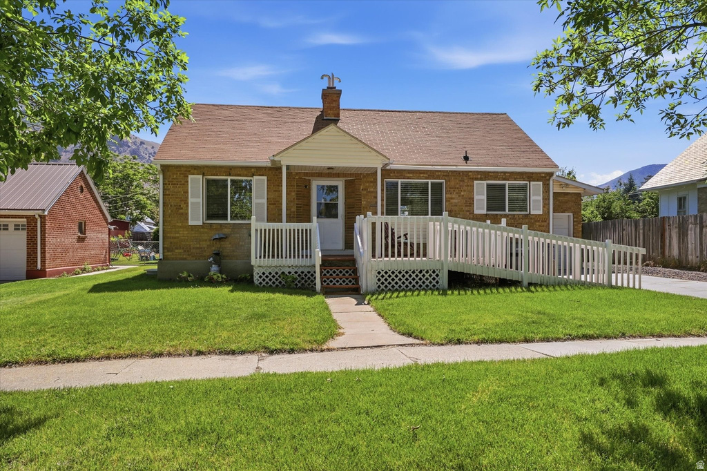 214 N 200 E photo 2