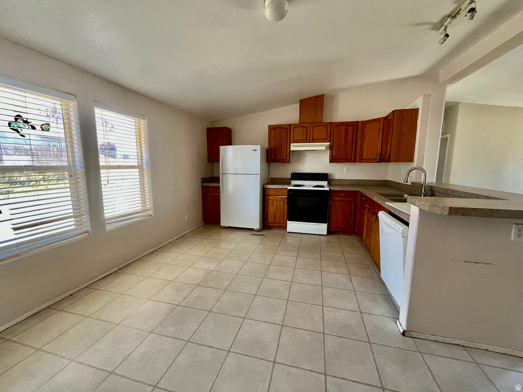 1430 E HUNTCREEK DR photo 5