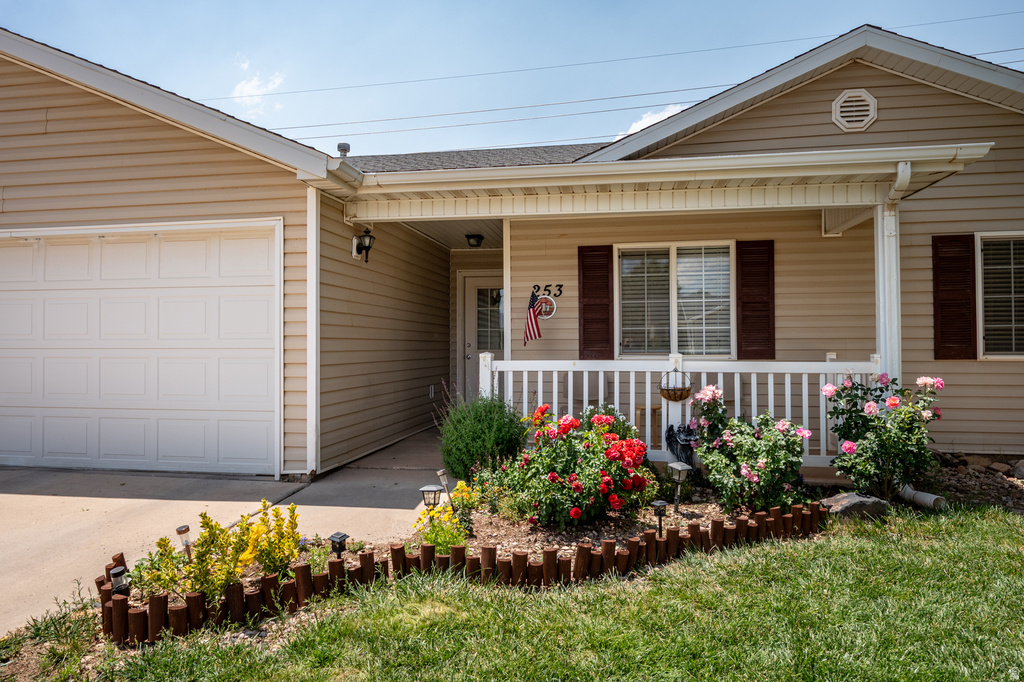 253 N 4300 W photo 4